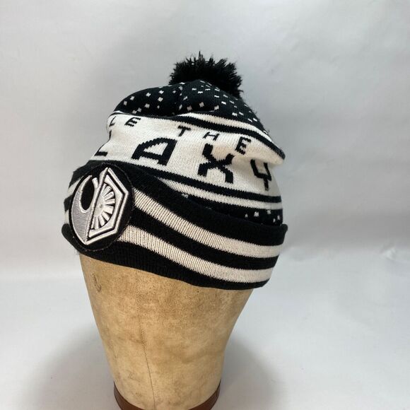 Star Wars Rule The Galaxy Black White Knit Beanie Cap Hat Patch Pom Pom Lined - Picture 7 of 15